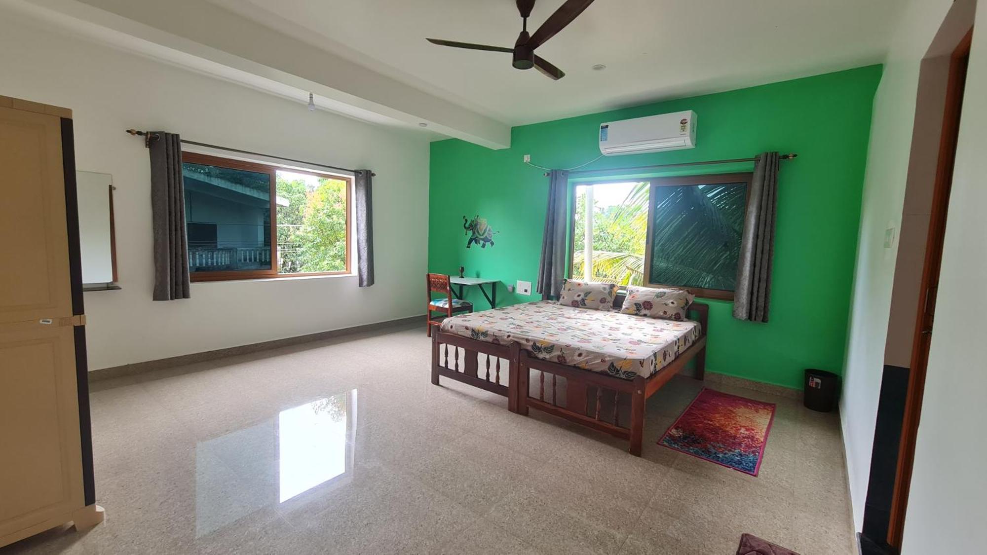 Happy Moon Homestay Aldona Eksteriør billede